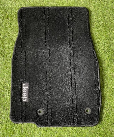 【中古品】WLグランドチェロキー用　フロアマット