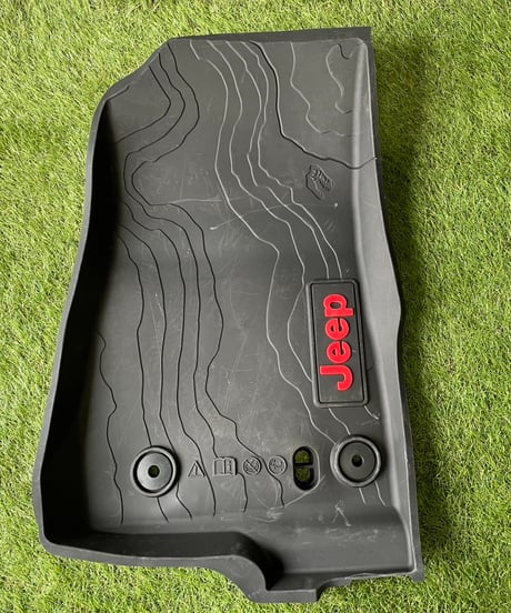 【中古品】JLラングラー用　ラバーマット