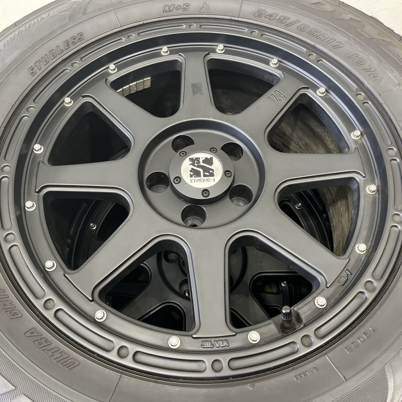 スタッドレスタイヤ アルミホイール・ナット付