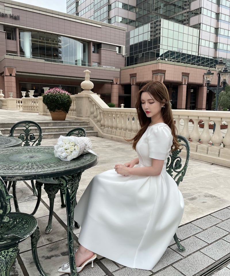Bonding Dramatic Dress | LADYM
