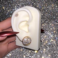 Circle Gold Pierces