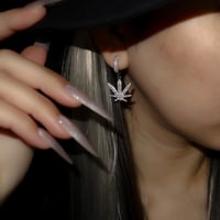 B×B Malijuana Pierces