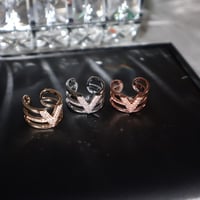 V Ring