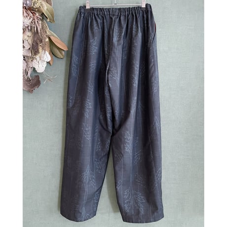 『千穂：CHIHO』Cocoon pants