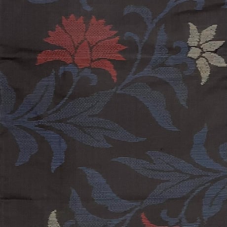 『黒地×赤青の泥大島』ーAntique mud-dyed Oshima Tsumugiー
