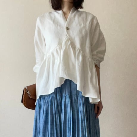 バックダイヤ・トップス【OW】Linen gathered top