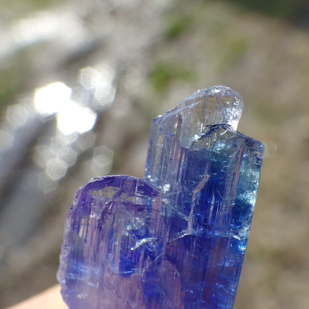 非加熱タンザナイト原石（虹入り）【特典付き】 | Crystal Light