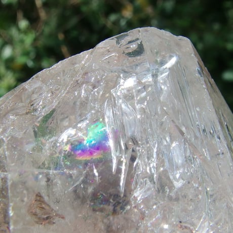 ハーキマーダイヤモンド（連結結晶、虹入り）