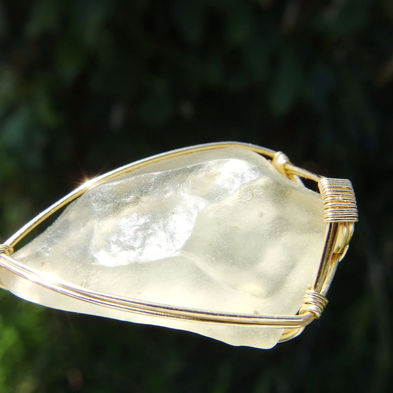 アメトリン&リビアングラス 楽天市場】リビアングラス ペンダント LLサイズ【鑑別書付き