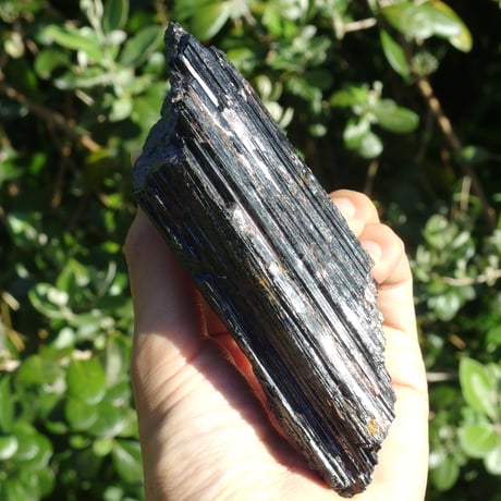 ブラックトルマリン原石（大サイズ）