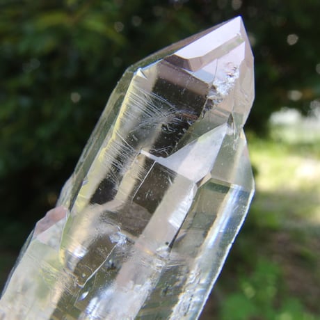 モンドクォーツ（カテドラル、ブラックトルマリン入り）