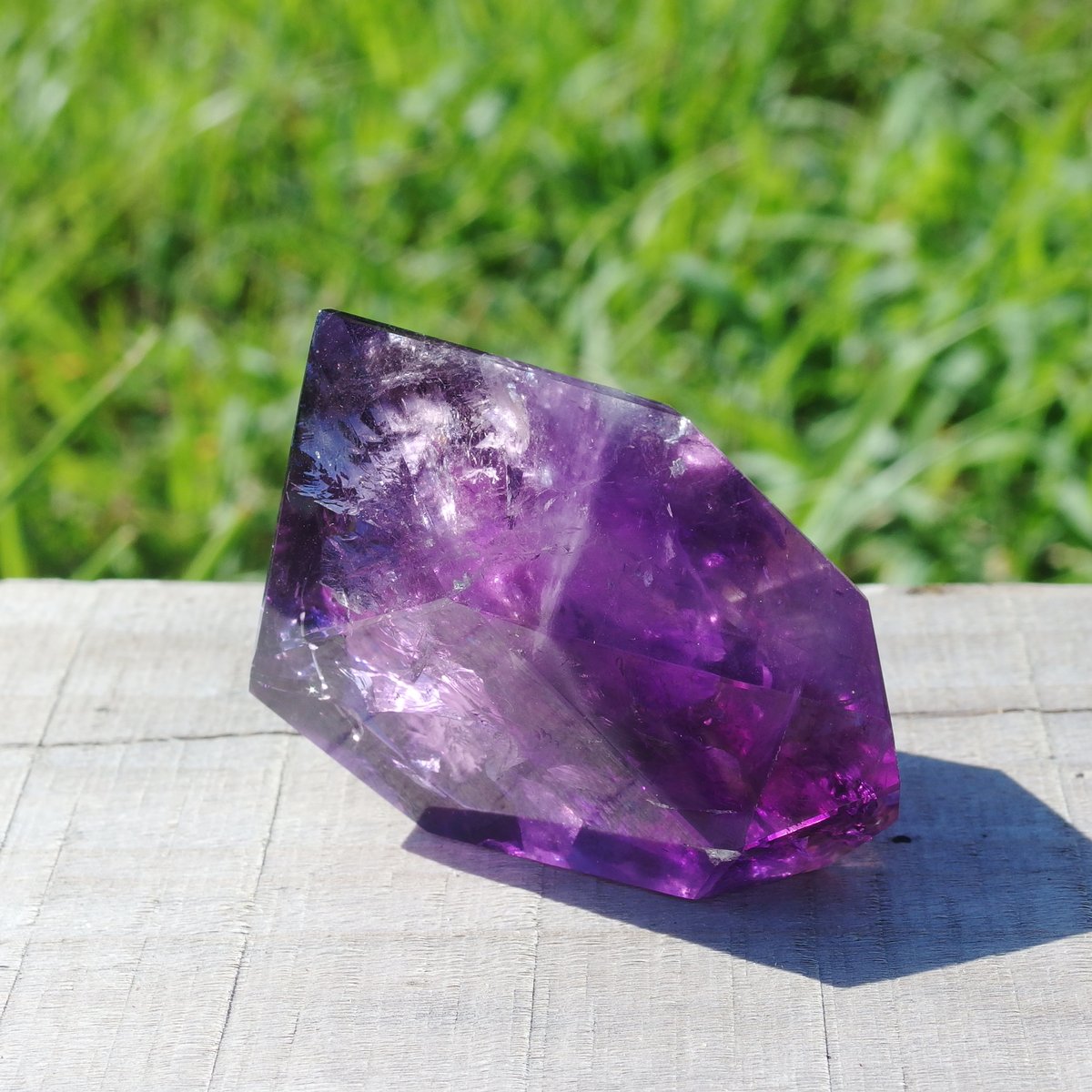 セイクリッドセブン˚✧₊⁎アメジスト　虹入り　穴あき セイクリッドセブン˚✧₊⁎アメジスト虹入り穴あき