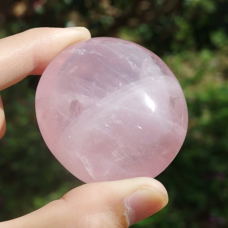 虹入りローズクォーツ3.6kg 虹入り】ローズクォーツ 正12面体(B) | NEROLI CRYSTAL