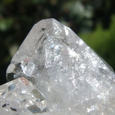 ハーキマーダイヤモンド（連結結晶、虹入り）