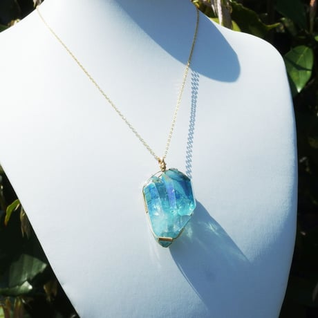 アクアオーラのペンダントトップ（タントリックツイン）