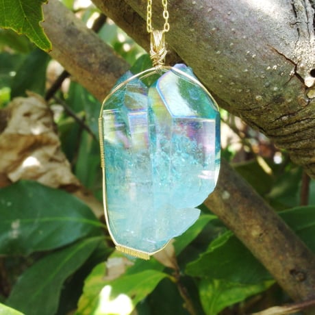 アクアオーラのペンダントトップ（タントリックツイン）