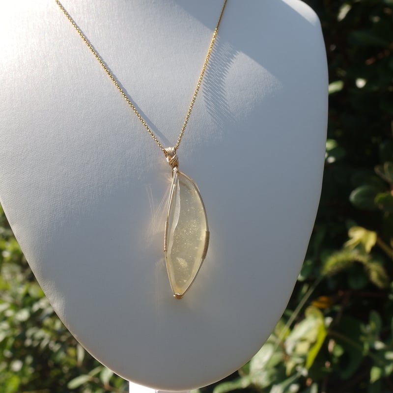 大開運！高品質！】リビアングラス透明感大きいルースペンダントブレス