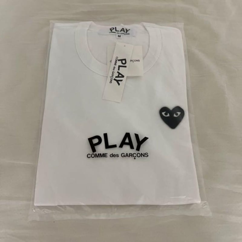 新品　プレイコムデギャルソン半袖Tシャツ　ユニセックス　　即購入ok