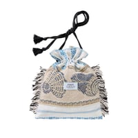 shell / kinchaku bag