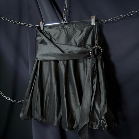 USED Deformation Design Medium Length Balloon Shiny Skirt