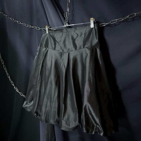 USED Deformation Design Medium Length Balloon Shiny Skirt