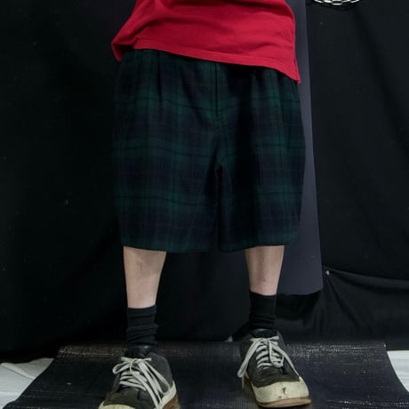 90s SAG HARBOR Black Watch Tartan Check 2tuck Wide Shorts