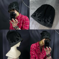 USED Fire Flame Patterns Acrylic Balloon Knit Cap