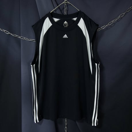 00s (c2007) Adidas Deformation Three Stripe Line Switching Center Embroidery No Sleeves Tee