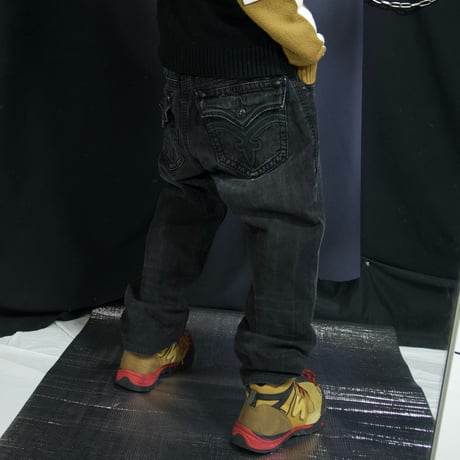 Rock Revival W38 Fleur de lis Embroidery Orange Selvage Piece Dyed Black Loose Straight Denim
