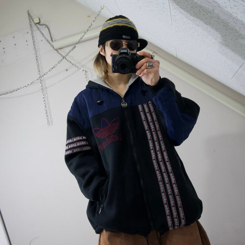 90s Adidas Descente AA-5140 Zip Sweat Hoodie | 90s Adidas Descente AA-5140 Zip Sweat Hoodie |