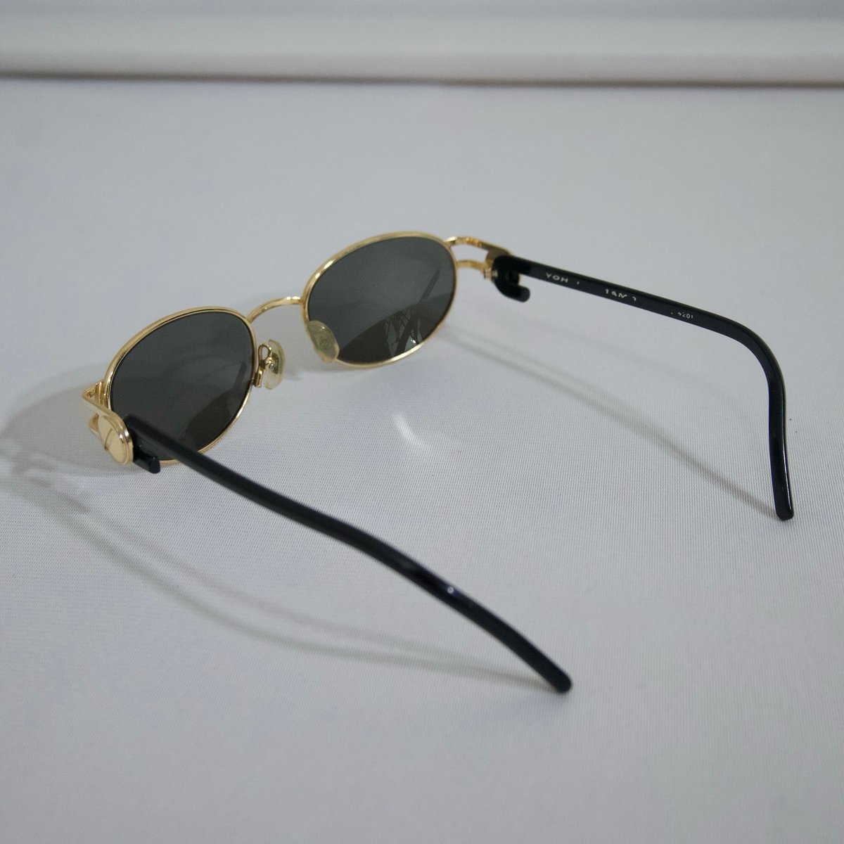 90s Archive Yohji Yamamoto 52-4201 Oval Sunglas