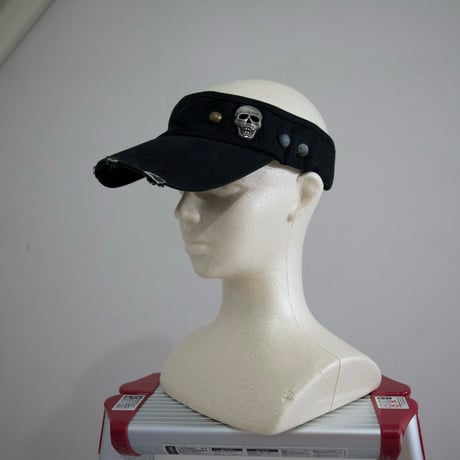 USED Skull Stone Studs Damage Sun Visor Cap