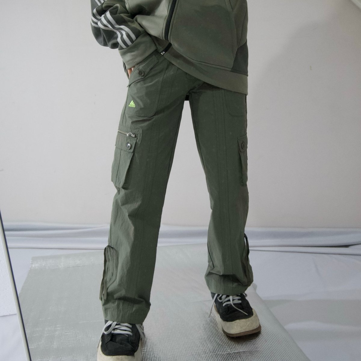 00s (08) Adidas Nylon Gimmick Cargo Pants | HOW