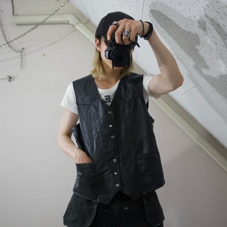 LeatherWorks TSUGIHAGI Studs Custom Leather Vest