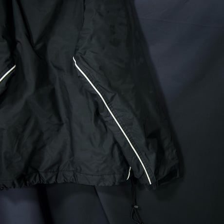 USED Snowboard Padding Puff Short Length Box Silhouette Nylon Anorak Jacket/Mountain Hoodie