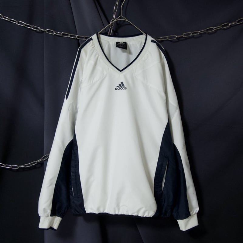adidas セットアップ レースレスなミニマルなシルエットが新しい、adidas Originalsの