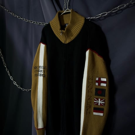 MadYoungGeographic Embroidery Design Acrylic HighNeck FullZip Drivers Knit
