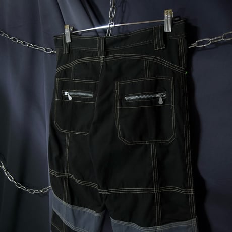 “90s Cyber Spice” Seem Stitch Switching Gimmick Cropped Pants