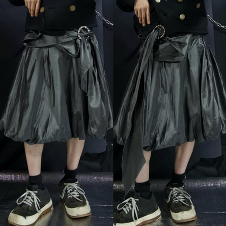 USED Deformation Design Medium Length Balloon Shiny Skirt