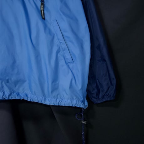 90s c1999 Russia made OLDNAVY Packable Nylon Anorak Jacket/Mountain Hoodie
