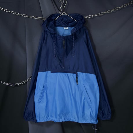 90s c1999 Russia made OLDNAVY Packable Nylon Anorak Jacket/Mountain Hoodie