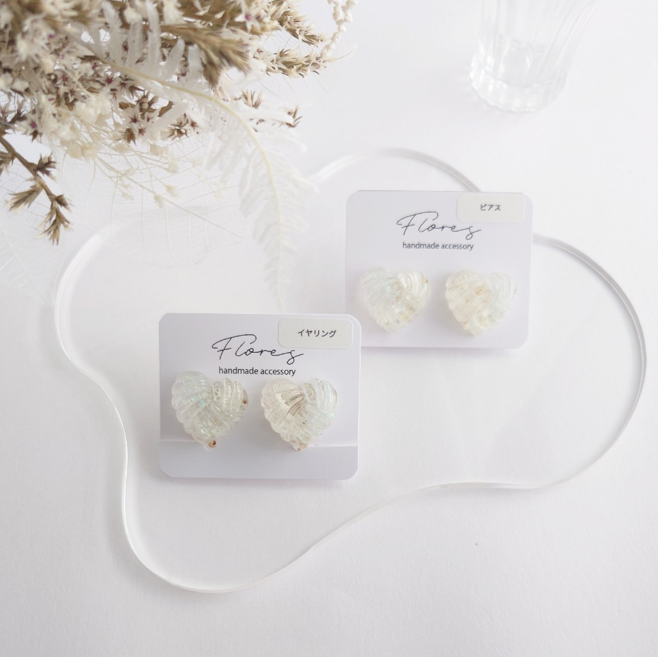 ฅ❤️レジン白うさぎ花リボンピアスイヤリング