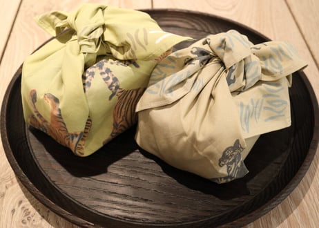 WWFシャパン コラボアイテム「Save “Our” Home！」Furoshiki（2Tigers）