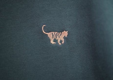 KLAPS By KOKI YAMADAオリジナルTシャツ（オーガニックコットン100％刺繍ロゴ入り） フロント刺繍ロゴ