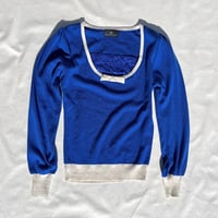 Blue race design knit