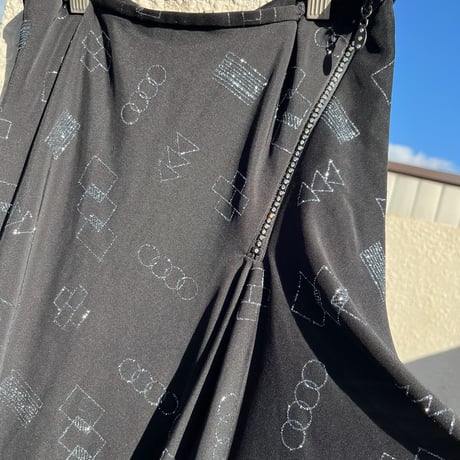 ラメ　asymmetry skirt