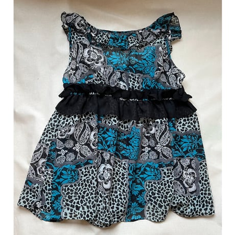 frill design no sleeve