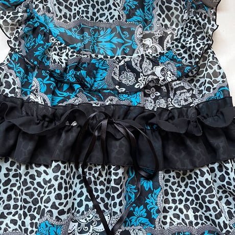 frill design no sleeve