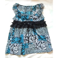 frill design no sleeve