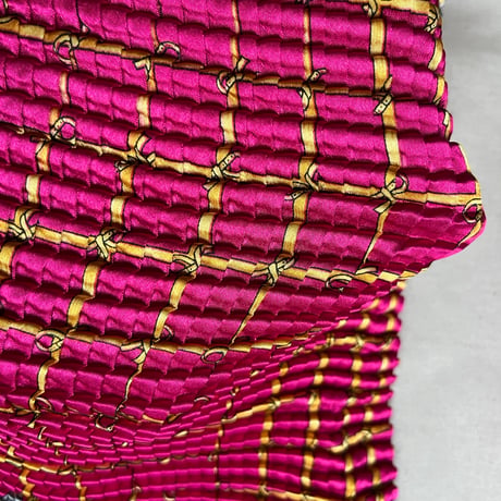 pleats tops  fuchsia pink